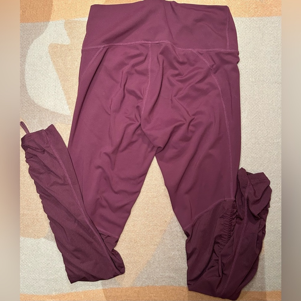 Fabletic purple leggings with cinch length, M - Picture 5 of 9